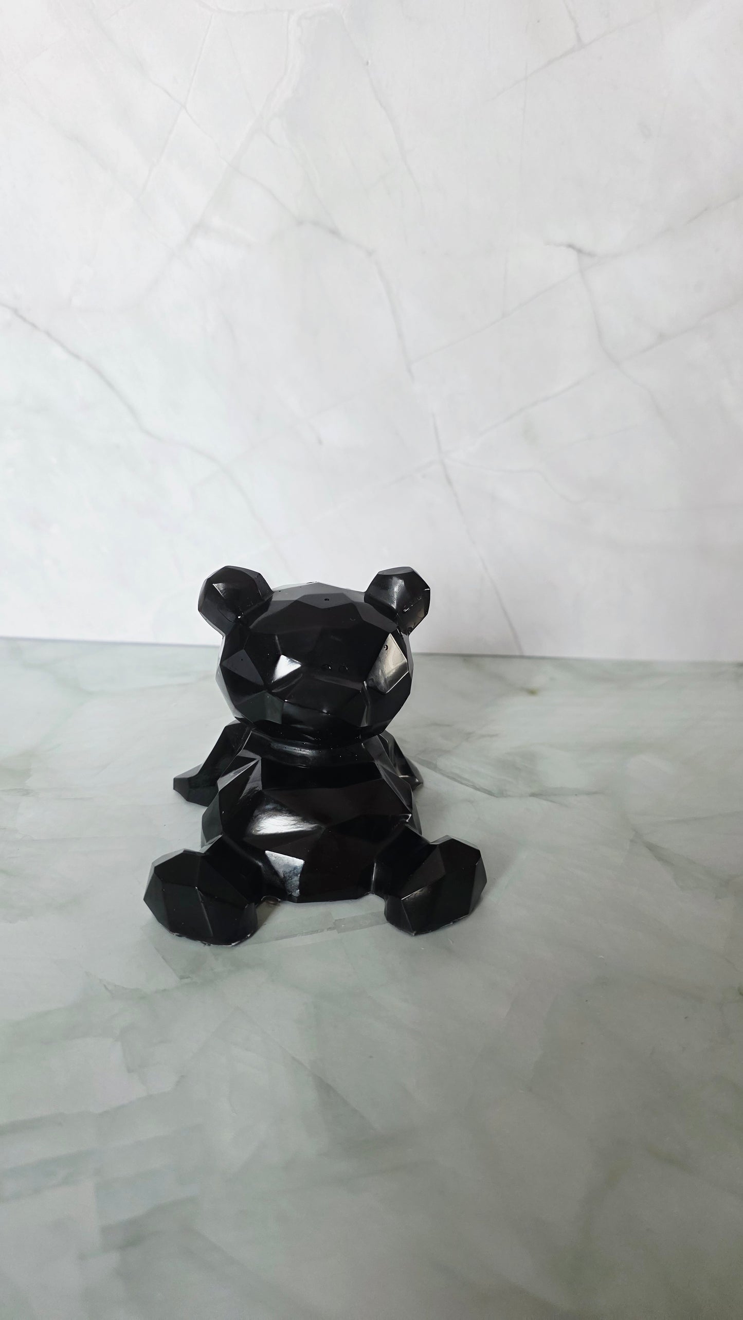 Support téléphone – Ourson en resine ou composite minéral