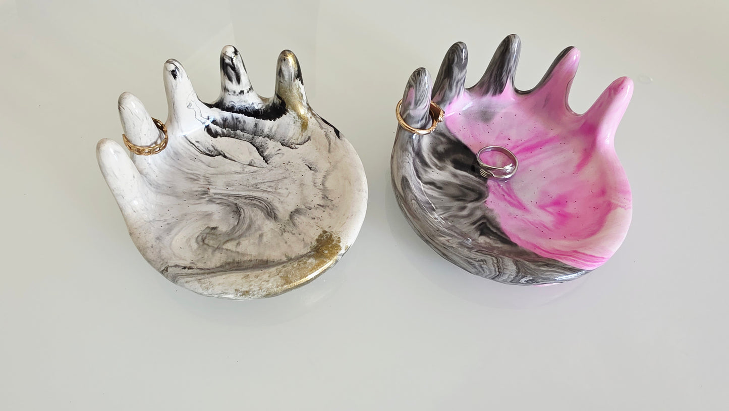 Support bijoux fait main – Forme de main artistique