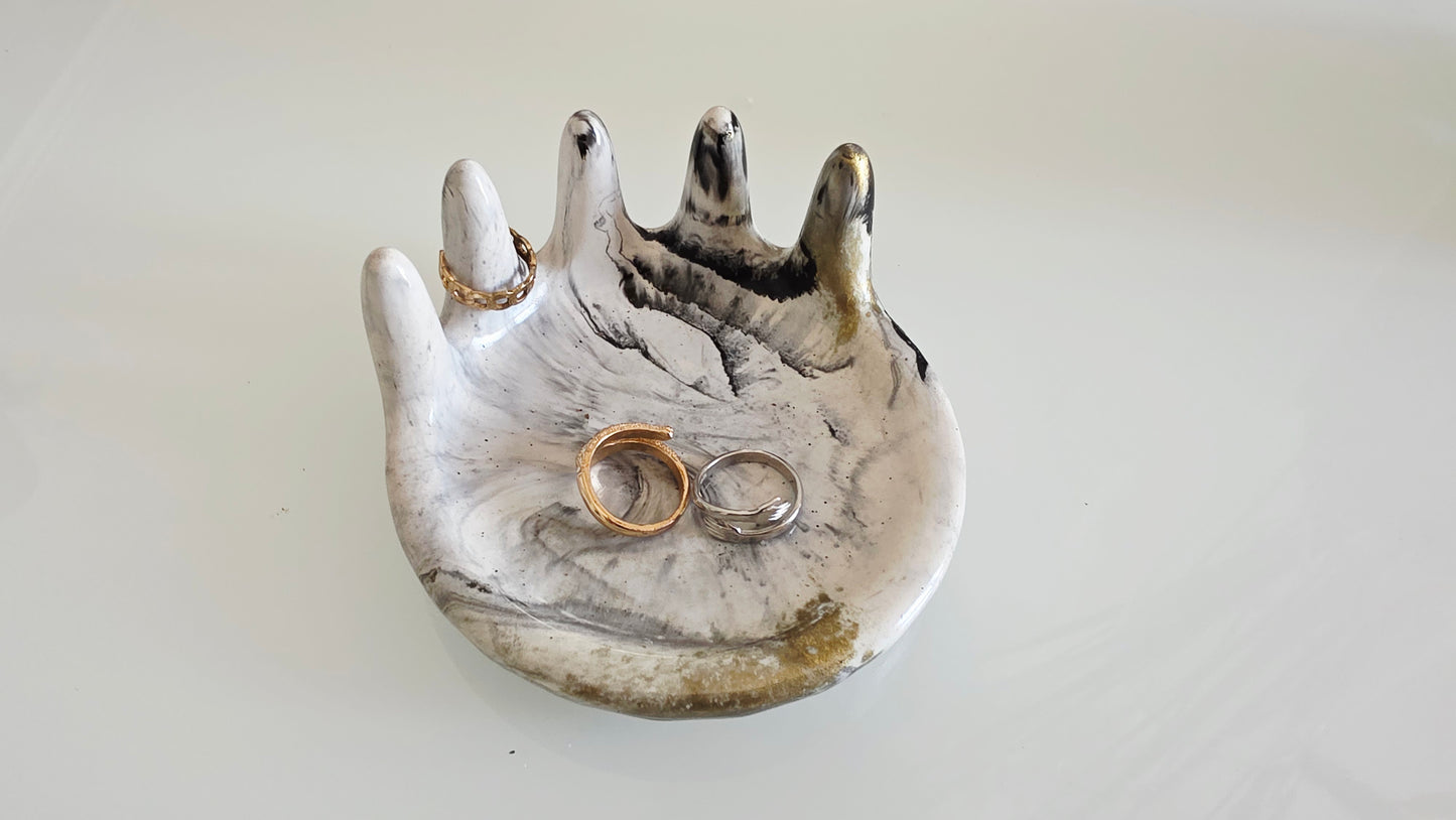 Support bijoux fait main – Forme de main artistique
