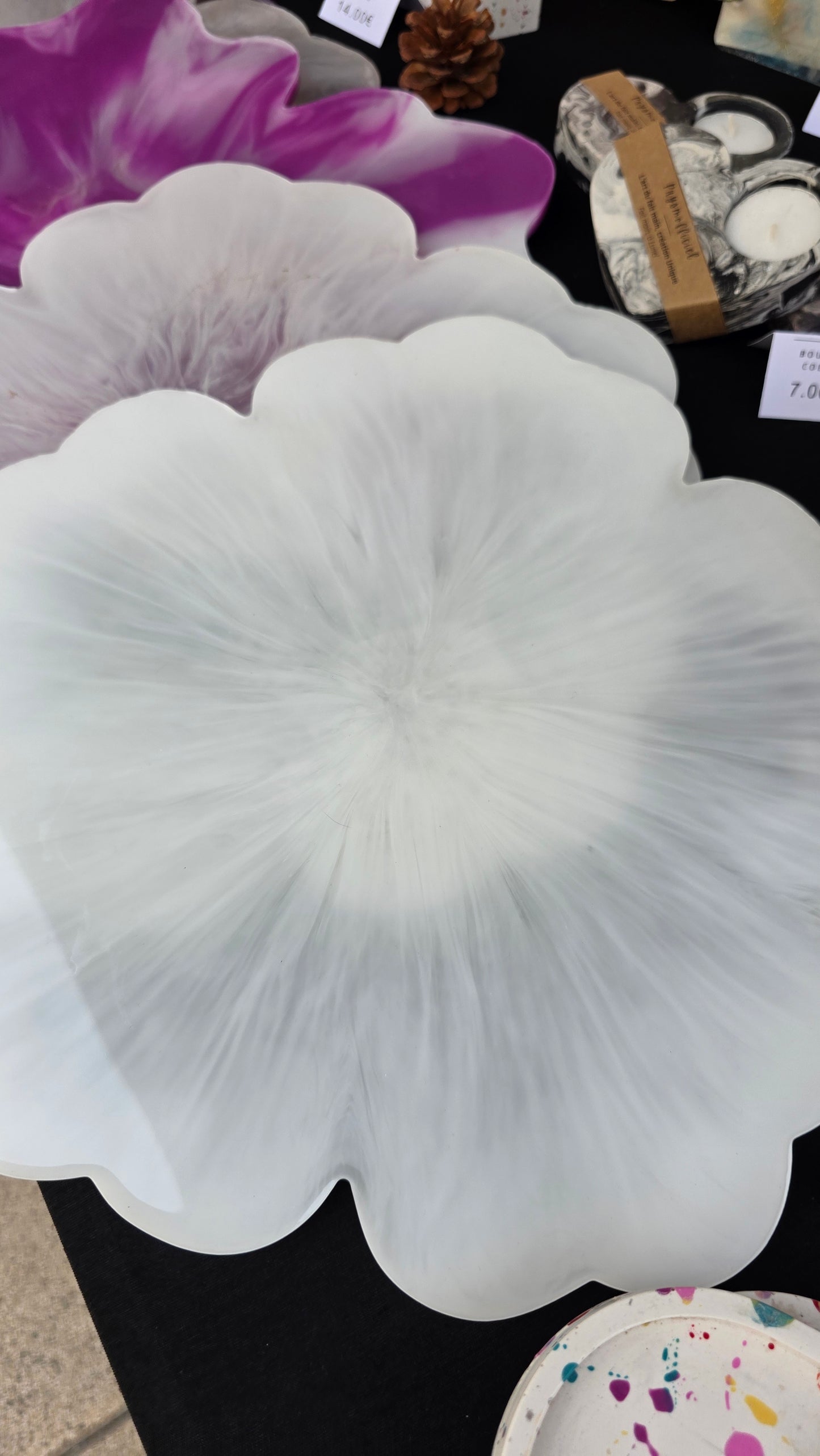 Plat décoratif effet fleur en résine – Multi-usages