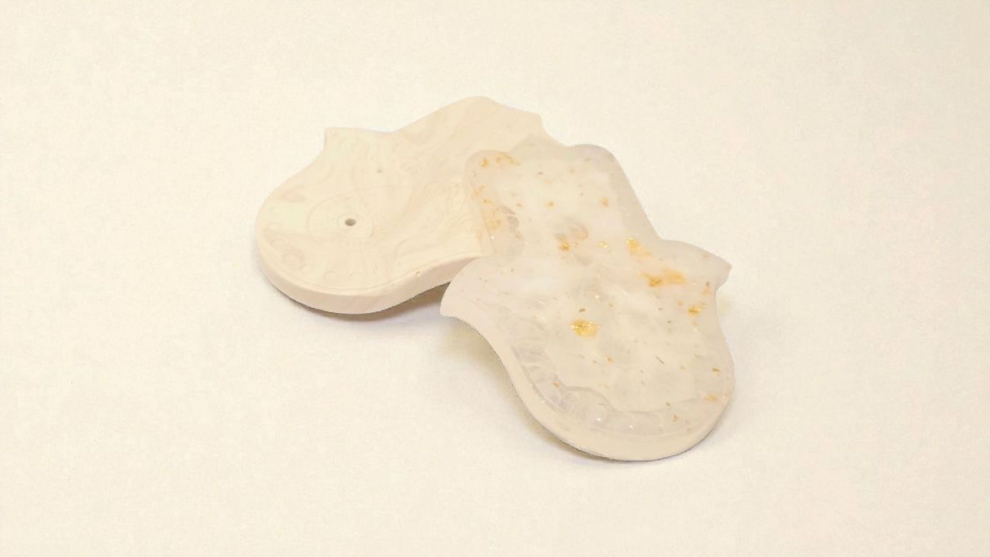 Porte-encens Main de Fatima – Résine ou composite, symbole de protection & d’élégance