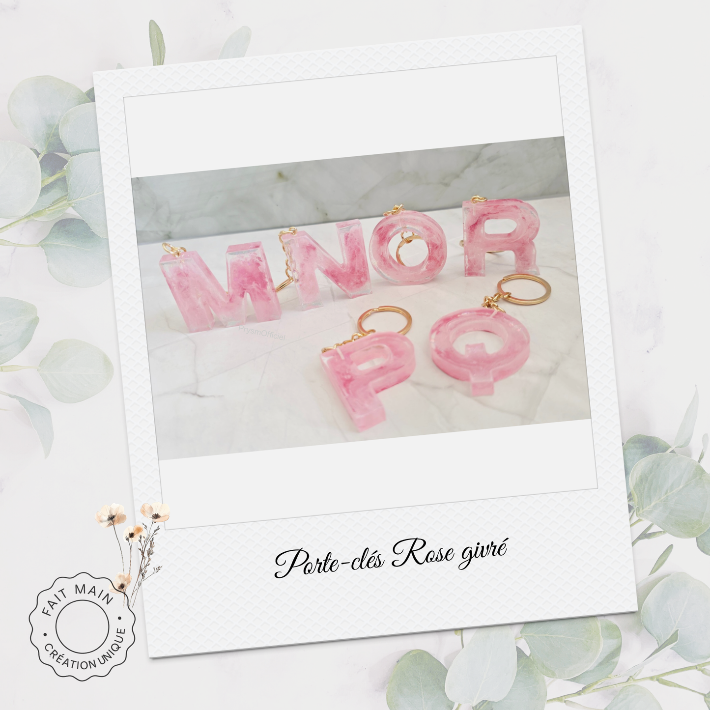 Porte-clés personnalisé en résine – Initiale rose givré – Bijou de sac artisanal
