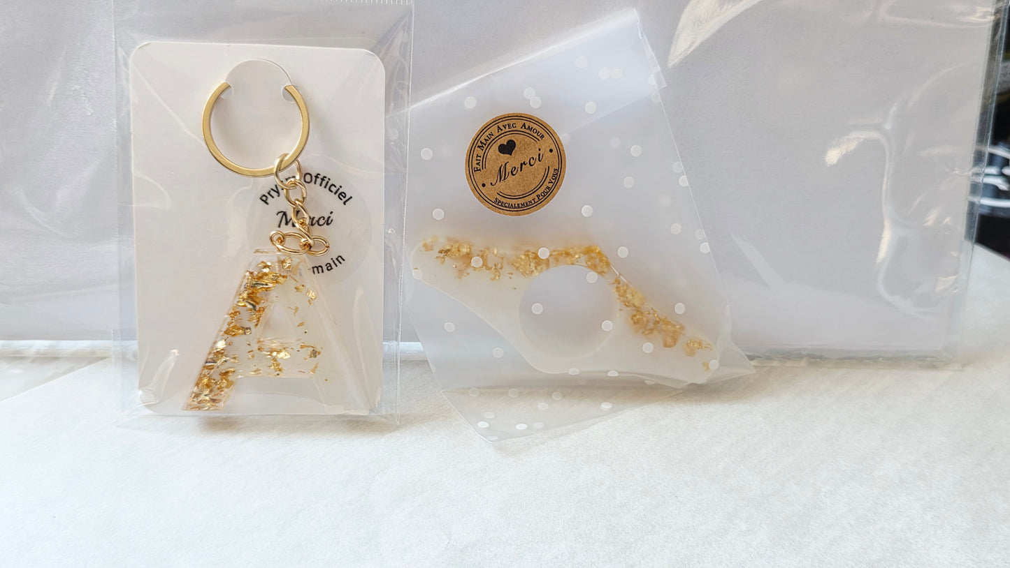 Porte-clés initiale unique Collection Duo Nacré & Or - bijoux de sac  – Création artisanale