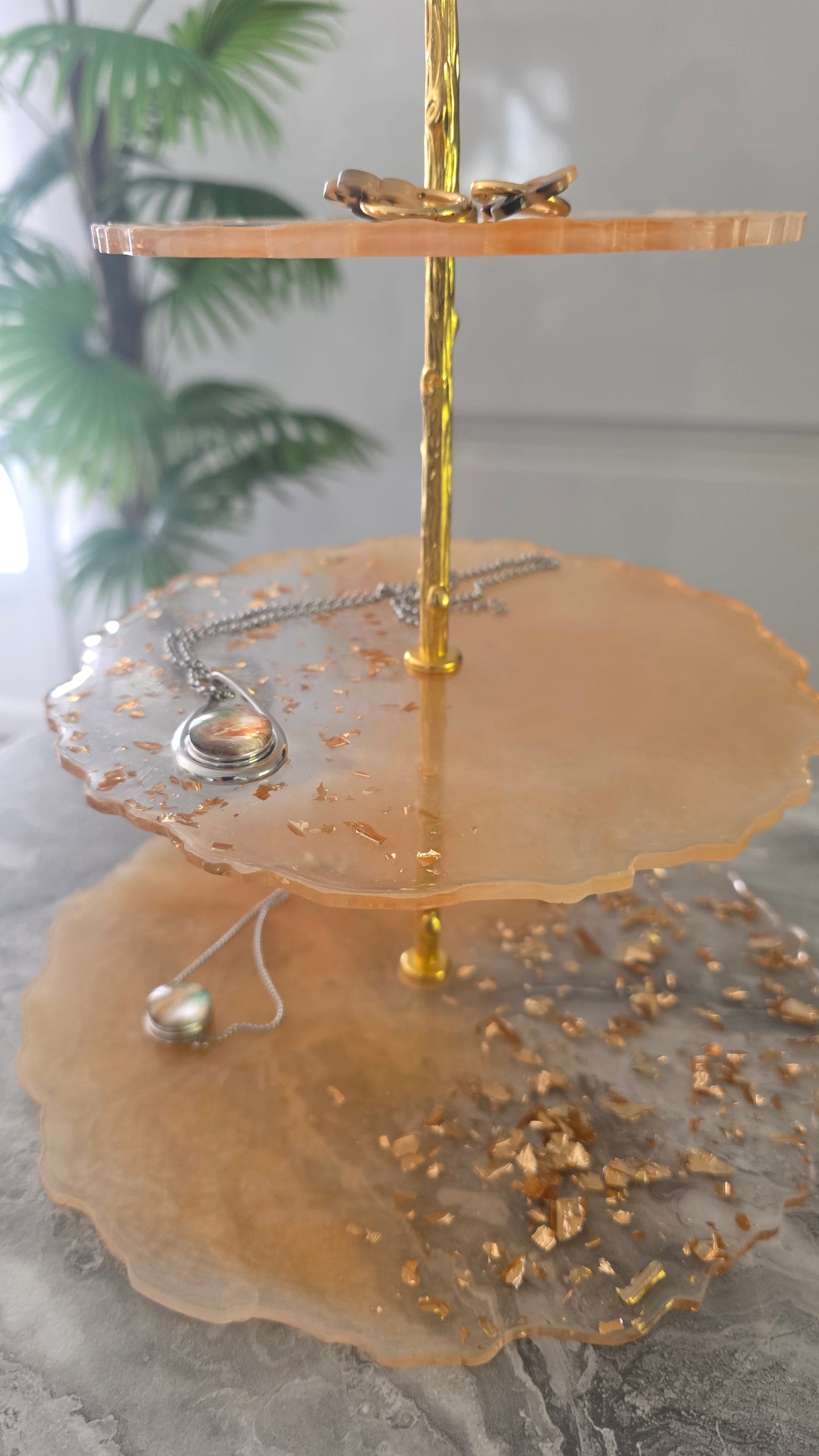 Support 3 plateaux - présentoir en résine – Élégance & Originalité