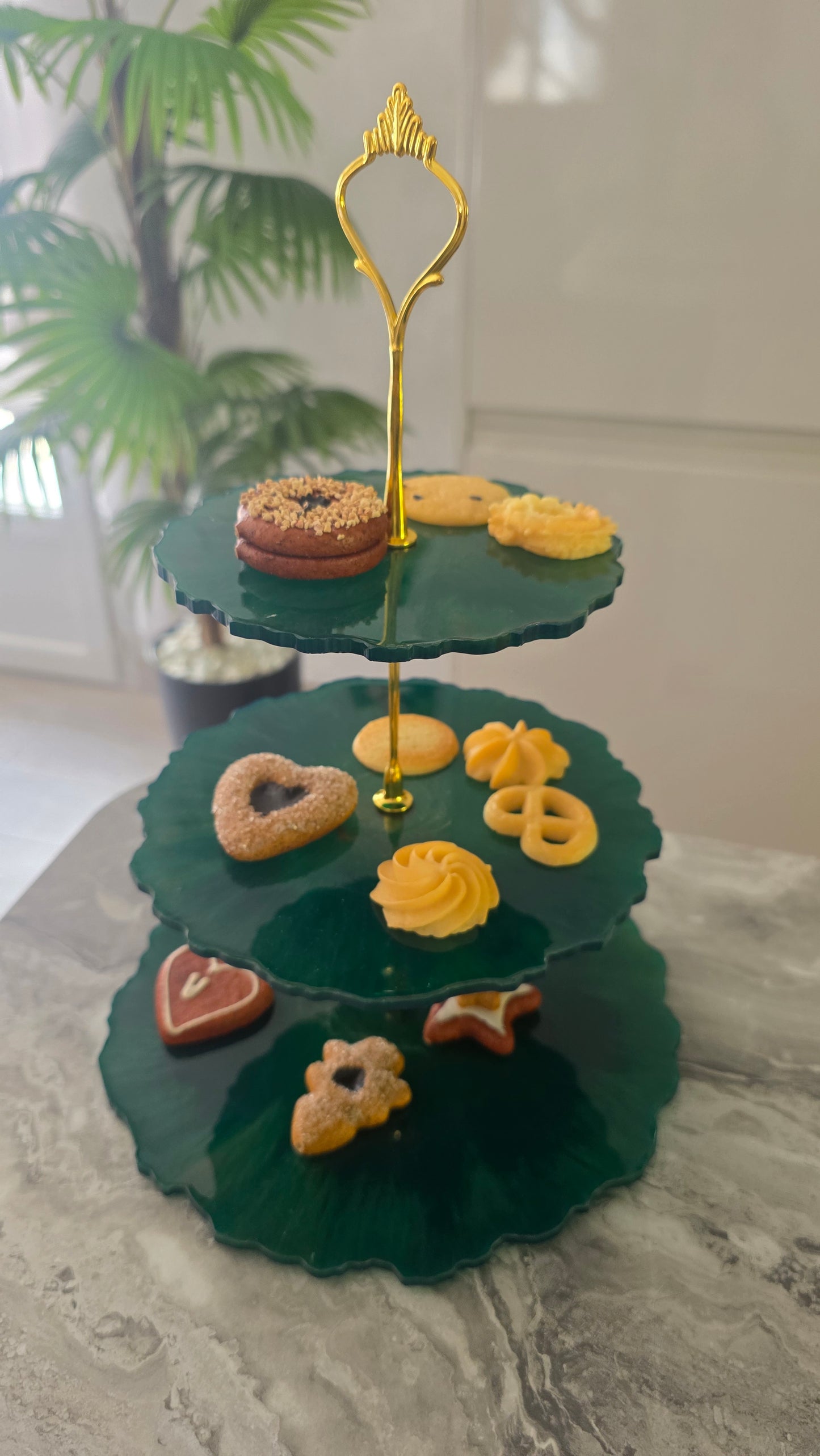 Support 3 plateaux - présentoir en résine – Élégance & Originalité