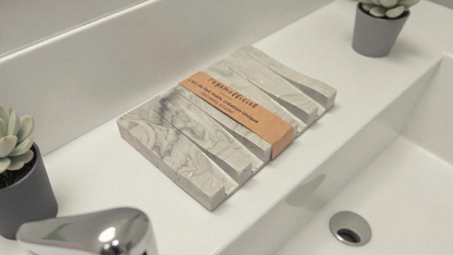 Porte-savon en composite minéral – Création artisanale unique