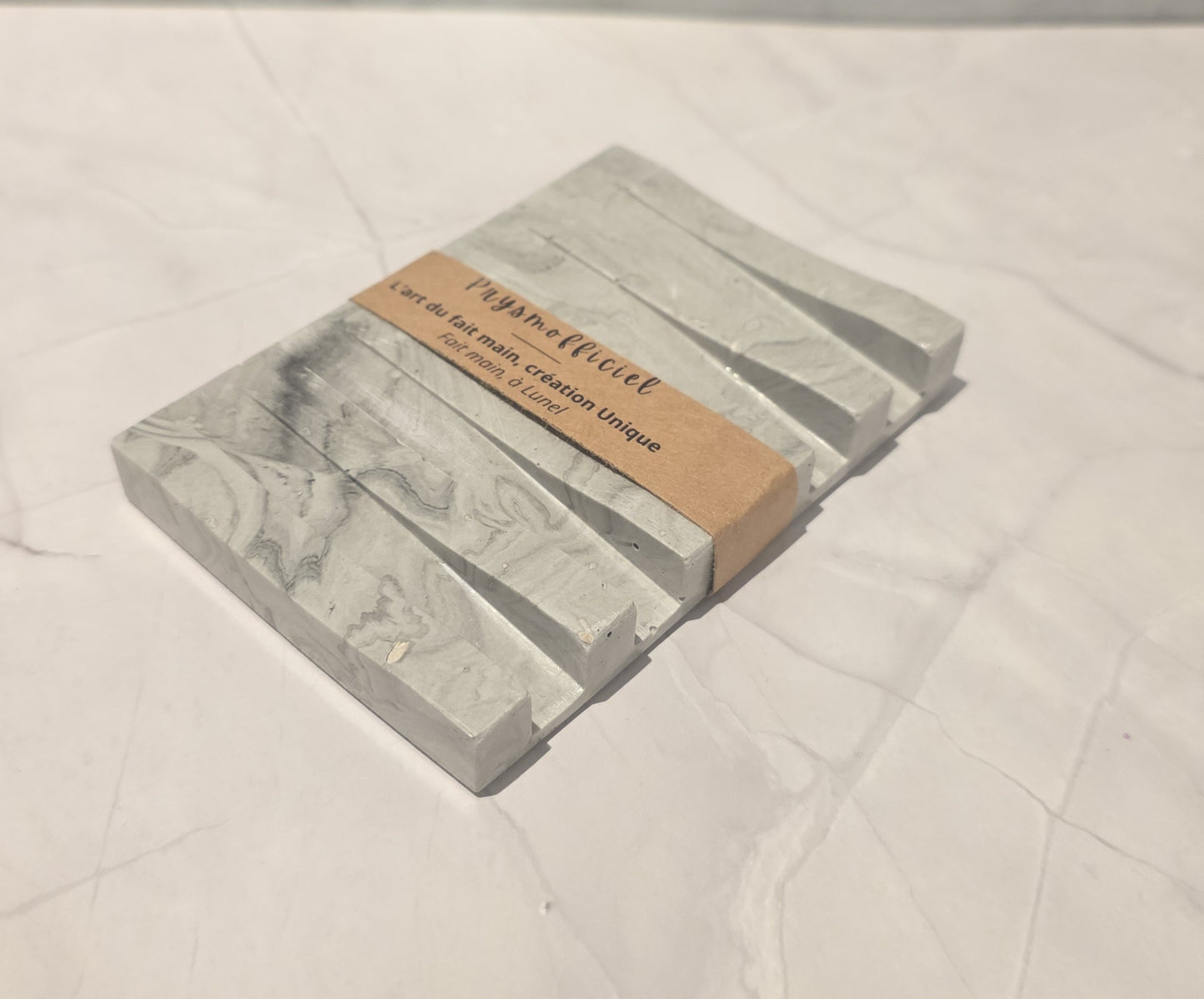 Porte-savon en composite minéral – Création artisanale unique