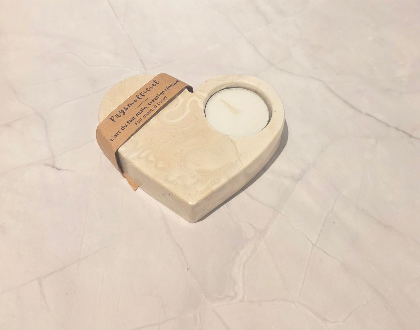 Bougeoir cœur en composite minéral – Douceur & élégance artisanale