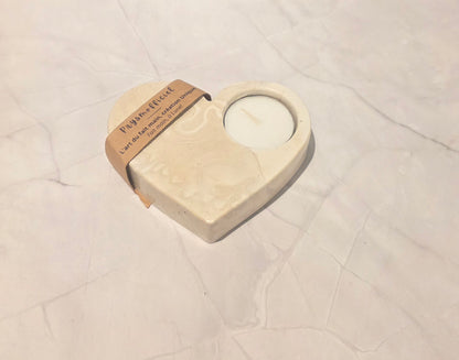 Bougeoir cœur en composite minéral – Douceur & élégance artisanale