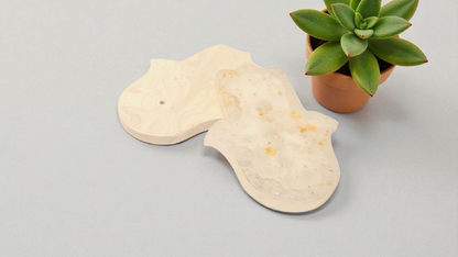 Porte-encens Main de Fatima – Résine ou composite, symbole de protection & d’élégance