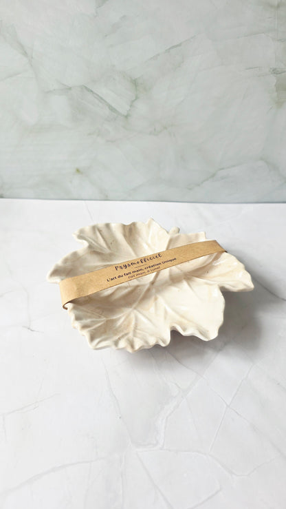 Vide-poche Feuille de chêne – Élégance naturelle & création artisanale