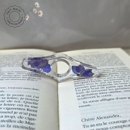Bague de lecture en résine avec fleurs séchées – Accessoire unique pour lecteur – Fait main – Cadeau original