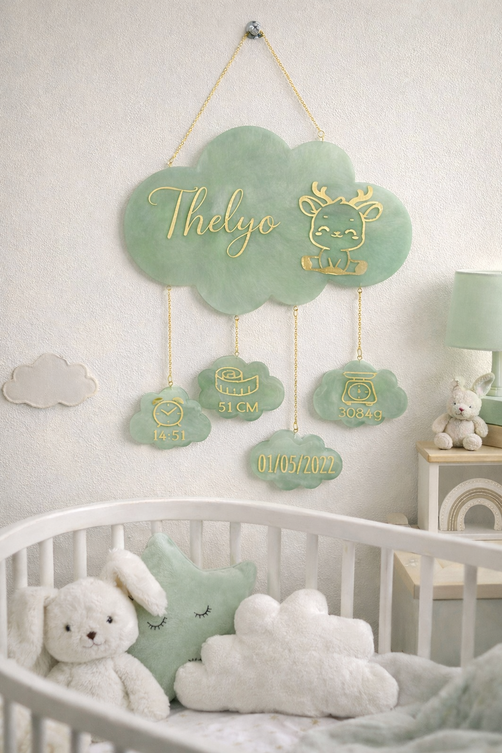 Cadre Nuage suspendu de Naissance Personnalisable – Fait main en résine